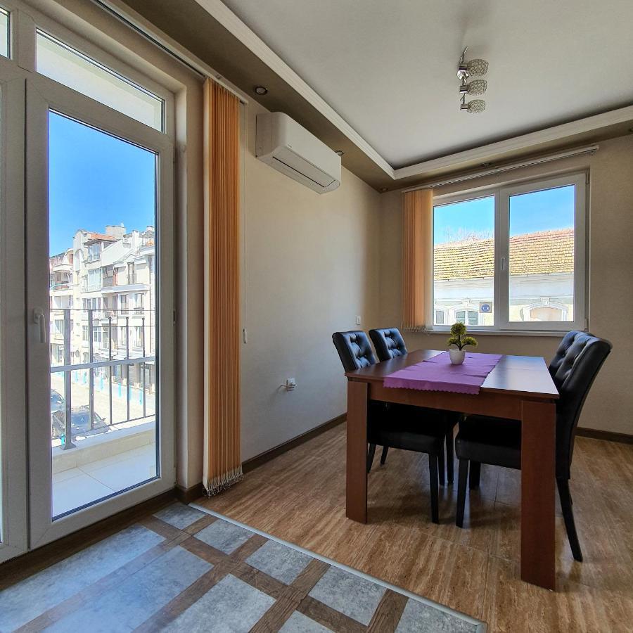 Ferienwohnung High Esteta Grand Burgas City Exterior foto