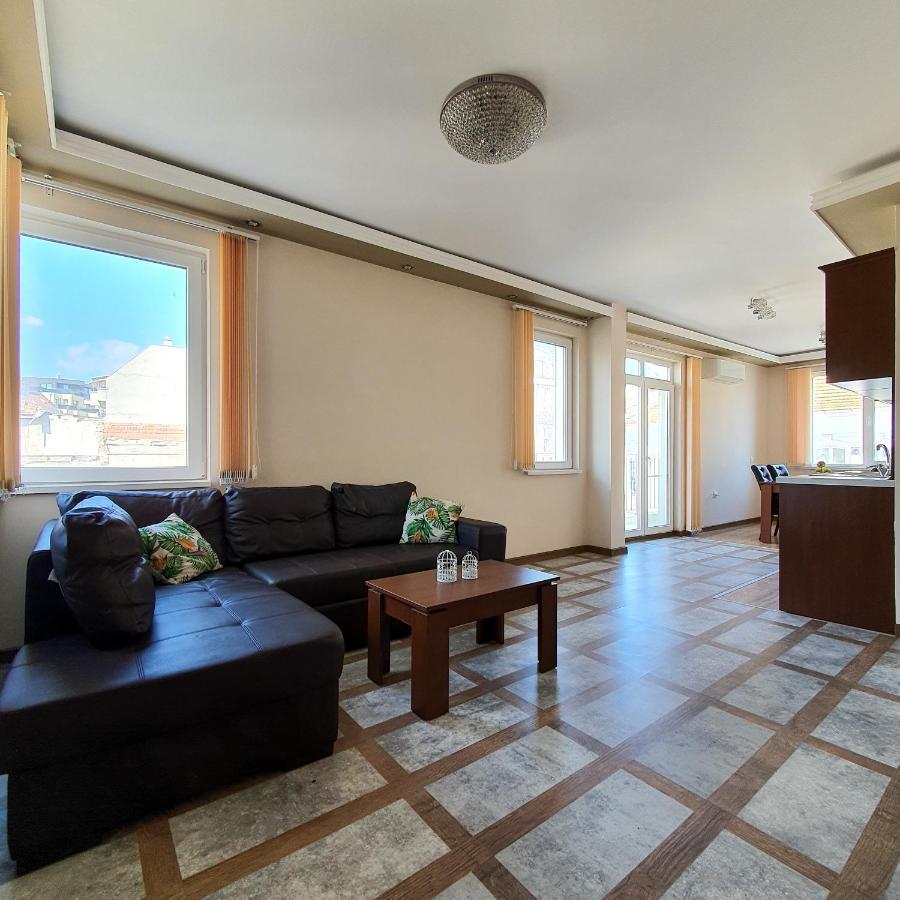 Ferienwohnung High Esteta Grand Burgas City Exterior foto